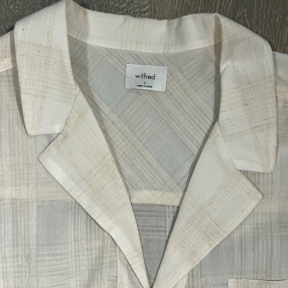WILFRED Beautiful sheer linen blouse women's size small - Picture 4 of 7